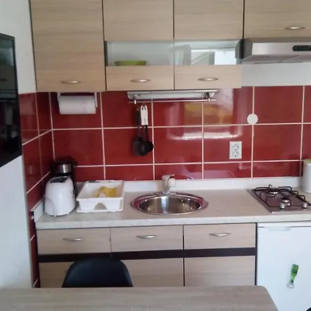 شقة J&b باكوشتاني