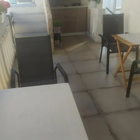 J&b 公寓 Pakoštane