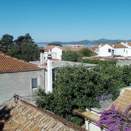 J&b 公寓 Pakoštane