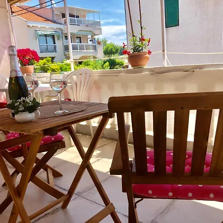 J&b 公寓 Pakoštane