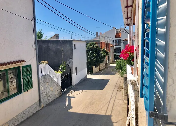 J&b * Пакоштане